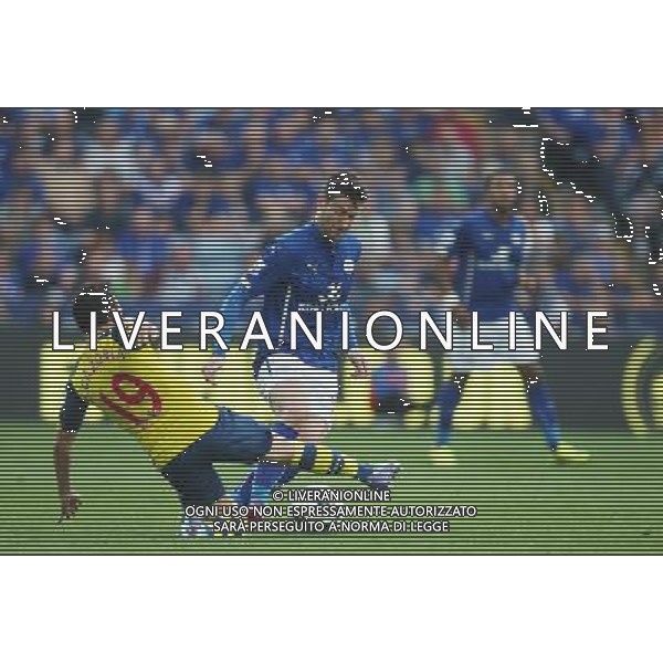 Arsenal\'s Santi Cazorla (L) and Leicester City\'s David Nugent in action during todays match Photographer Jack Phillips/CameraSport Football - Barclays Premiership - Leicester City v Arsenal - Sunday 31st August 2014 - King Power Stadium - Leicester © CameraSport - 43 Linden Ave. Countesthorpe. Leicester. England. LE8 5PG - Tel: +44 (0) 116 277 4147 - admin@camerasport.com - www.camerasport.com /AGENZIA ALDO LIVERANI SAS - ITALY ONLY - EDITORIAL USE ONLY