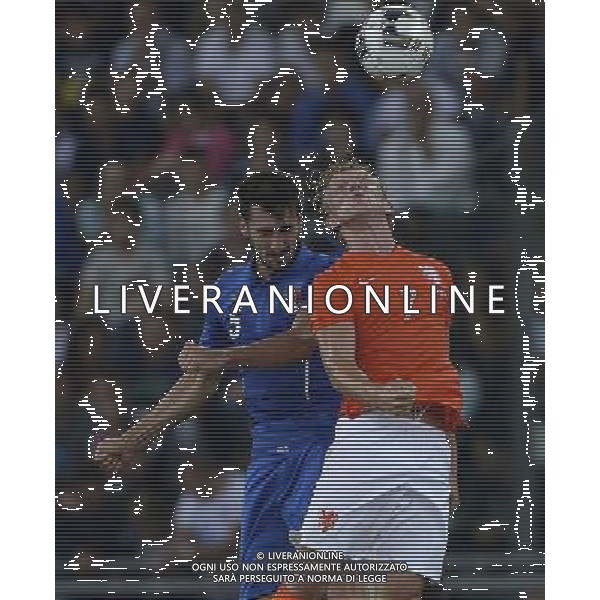 Amichevole Bari - 04.09.2014 Italia-Olanda Nella Foto:astori kuyt /Ph.Vitez-Ag. Aldo Liverani