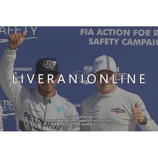 Lewis Hamilton (GBR), Mercedes AMG F1 Team and Valtteri Bottas (FIN), Williams F1 Team 06.09.2014. Formula 1 World Championship, Rd 13, Italian Grand Prix, Monza, Italy, Qualifying Day. - www.xpbimages.com, EMail: requests@xpbimages.com - copy of publication required for printed pictures. Every used picture is fee-liable. © Copyright: Charniaux / XPB Images /AGENZIA ALDO LIVERANI SAS - ITALY ONLY - Gp F1 Monza italia prove ufficiali