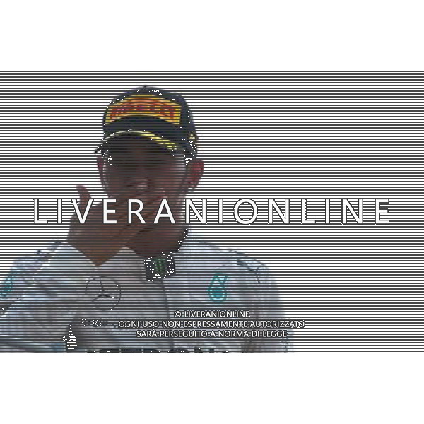 Lewis Hamilton (GBR), Mercedes AMG F1 Team 07.09.2014. Formula 1 World Championship, Rd 13, Italian Grand Prix, Monza, Italy, Race Day. - www.xpbimages.com, EMail: requests@xpbimages.com - copy of publication required for printed pictures. Every used picture is fee-liable. © Copyright: Charniaux / XPB Images /AGENZIA ALDO LIVERANI SAS - ITALY ONLY - Gp F1 Monza italia Gara