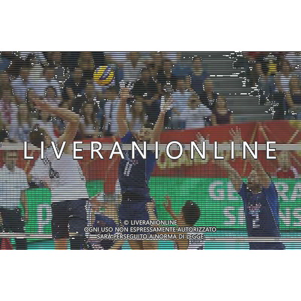 KRAKOW, 07.09.2014 FIVB Mistrzostwa Swiata w Siatkowce Mezczyzn FIVB Volleyball Men\'s World Championship WLOCHY - USA n/z. DAVID LEE, SIMONE BUTI FOTO: TOMASZ MARKOWSKI NEWSPIX.PL --- Newspix.pl ag aldo liverani sas only italy *** Local Caption *** www.newspix.pl mail us: info@newspix.pl call us: 0048 022 23 22 222 --- Polish Picture Agency by Ringier Axel Springer Poland