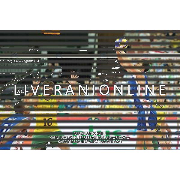 07.09.2014 - Katowice , Spodek , siatkowka , Mistrzostwa Swiata 2014 , grupa B Brazylia (zolte) - Kuba (niebieskie) , FIVB Men\'s World Championship , pool B Brazil (yellow) - Cuba (blue) N/Z Lucas Saatkamp , Leandro Macias Infante Fot. Karol Bartnik / MPAimages.com / NEWSPIX.PL --- Newspix.pl