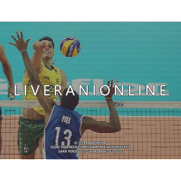 07.09.2014 - Katowice , Mistrzostwa Swiata . POLAND, FIVB Volleyball Men\'s World Championship 2014 . Brazylia (zolto-zielone) - Kuba (niebieskie) n/z. Sidnei Dos Santos Jr.. Fot. Tomasz Wantula / EDYTOR.net / NEWSPIX.PL --- Newspix.pl