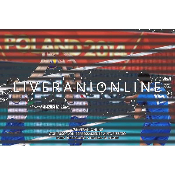 10.09.2014 - Lodz , Atlas Arena , siatkowka , Mistrzostwa Swiata 2014 , grupa E Serbia (biale) - Wlochy (niebieskie) , FIVB Men\'s World Championship , pool A Serbia (white) - Italy (blue) N/Z Mrko Podrascanin , Nikola Kovacevic , Emanuele Birarelli Fot. Mariusz Palczynski / MPAimages.com / NEWSPIX.PL --- Newspix.pl AG ALDO LIVERANI SAS ONLY ITALY *** Local Caption *** www.newspix.pl mail us: info@newspix.pl call us: 0048 022 23 22 222 --- Polish Picture Agency by Ringier Axel Springer Poland