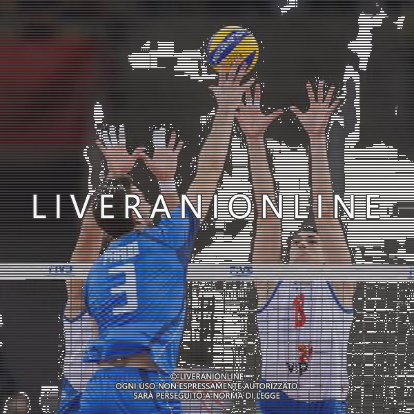 10.09.2014 - Lodz , Atlas Arena , siatkowka , Mistrzostwa Swiata 2014 , grupa E Serbia (biale) - Wlochy (niebieskie) , FIVB Men\'s World Championship , pool A Serbia (white) - Italy (blue) N/Z Simone Parodi , Marko Podrascanin Fot. Mariusz Palczynski / MPAimages.com / NEWSPIX.PL --- Newspix.pl AG ALDO LIVERANI SAS ONLY ITALY *** Local Caption *** www.newspix.pl mail us: info@newspix.pl call us: 0048 022 23 22 222 --- Polish Picture Agency by Ringier Axel Springer Poland