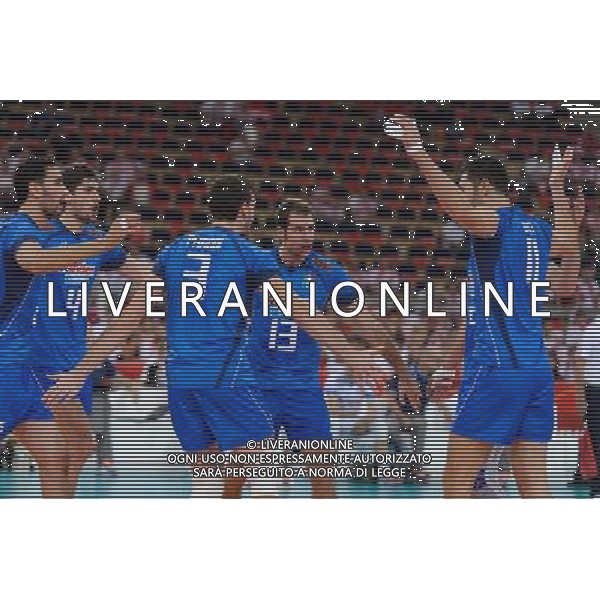 10.09.2014 - Lodz , Atlas Arena , siatkowka , Mistrzostwa Swiata 2014 , grupa E Serbia (biale) - Wlochy (niebieskie) , FIVB Men\'s World Championship , pool A Serbia (white) - Italy (blue) N/Z Reprezentacja Wloch Fot. Mariusz Palczynski / MPAimages.com / NEWSPIX.PL --- Newspix.pl AG ALDO LIVERANI SAS ONLY ITALY *** Local Caption *** www.newspix.pl mail us: info@newspix.pl call us: 0048 022 23 22 222 --- Polish Picture Agency by Ringier Axel Springer Poland
