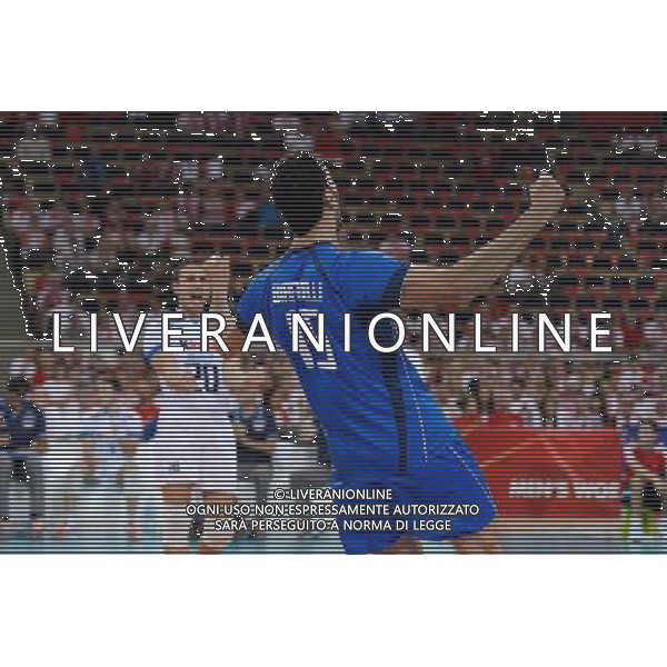 10.09.2014 - Lodz , Atlas Arena , siatkowka , Mistrzostwa Swiata 2014 , grupa E Serbia (biale) - Wlochy (niebieskie) , FIVB Men\'s World Championship , pool A Serbia (white) - Italy (blue) N/Z Emanuele Birarelli Fot. Mariusz Palczynski / MPAimages.com / NEWSPIX.PL --- Newspix.pl AG ALDO LIVERANI SAS ONLY ITALY *** Local Caption *** www.newspix.pl mail us: info@newspix.pl call us: 0048 022 23 22 222 --- Polish Picture Agency by Ringier Axel Springer Poland