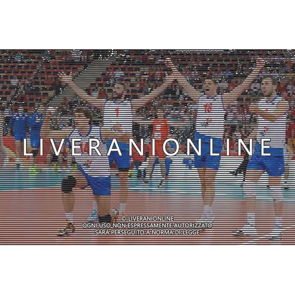 10.09.2014 - Lodz , Atlas Arena , siatkowka , Mistrzostwa Swiata 2014 , grupa E Serbia (biale) - Wlochy (niebieskie) , FIVB Men\'s World Championship , pool A Serbia (white) - Italy (blue) N/Z Aleksandar Atanasijevic , Nikola Kovacevic , Marko Podrascanin , Nemanja Petric Fot. Mariusz Palczynski / MPAimages.com / NEWSPIX.PL --- Newspix.pl AG ALDO LIVERANI SAS ONLY ITALY *** Local Caption *** www.newspix.pl mail us: info@newspix.pl call us: 0048 022 23 22 222 --- Polish Picture Agency by Ringier Axel Springer Poland