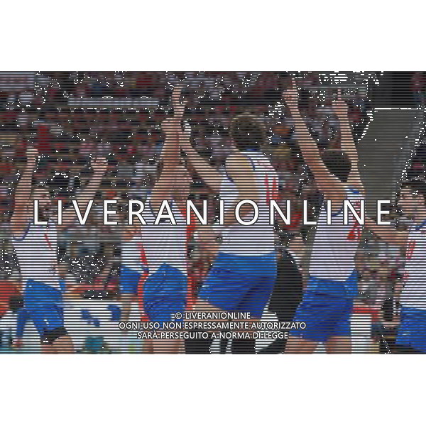 10.09.2014 - Lodz , Atlas Arena , siatkowka , Mistrzostwa Swiata 2014 , grupa E Serbia (biale) - Wlochy (niebieskie) , FIVB Men\'s World Championship , pool A Serbia (white) - Italy (blue) N/Z Reprezentacja Serbii Fot. Mariusz Palczynski / MPAimages.com / NEWSPIX.PL --- Newspix.pl AG ALDO LIVERANI SAS ONLY ITALY *** Local Caption *** www.newspix.pl mail us: info@newspix.pl call us: 0048 022 23 22 222 --- Polish Picture Agency by Ringier Axel Springer Poland