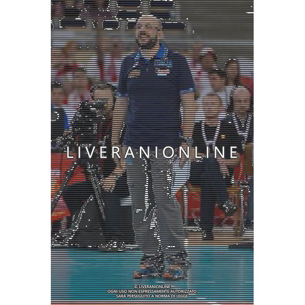 10.09.2014 - Lodz , Atlas Arena , siatkowka , Mistrzostwa Swiata 2014 , grupa E Serbia (biale) - Wlochy (niebieskie) , FIVB Men\'s World Championship , pool A Serbia (white) - Italy (blue) N/Z Mauro Berruto Fot. Mariusz Palczynski / MPAimages.com / NEWSPIX.PL --- Newspix.pl AG ALDO LIVERANI SAS ONLY ITALY *** Local Caption *** www.newspix.pl mail us: info@newspix.pl call us: 0048 022 23 22 222 --- Polish Picture Agency by Ringier Axel Springer Poland