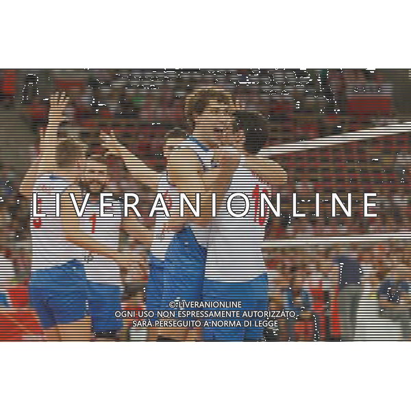10.09.2014 LODZ , ATLAS ARENA , SIATKOWKA , SIATKA , MISTRZOSTWA SWIATA W SIATKOWCE MEZCZYZN 2014 , 2. FAZA TURNIEJU , GRUPA F ( VOLLEYBALL , FIVB MEN\'S VOLLEYBALL WORLD CHAMPIONSHIP 2014 , ROUND 2 , POLL F ) MECZ SERBIA - WLOCHY ( GAME SERBIA - ITALY ) NZ ALEKSANDAR ATANASIJEVIC , MILOS NIKIC RADOSC FOTO RADOSLAW JOZWIAK / CYFRASPORT --- Newspix.pl AG ALDO LIVERANI SAS ONLY ITALY *** Local Caption *** www.newspix.pl mail us: info@newspix.pl call us: 0048 022 23 22 222 --- Polish Picture Agency by Ringier Axel Springer Poland