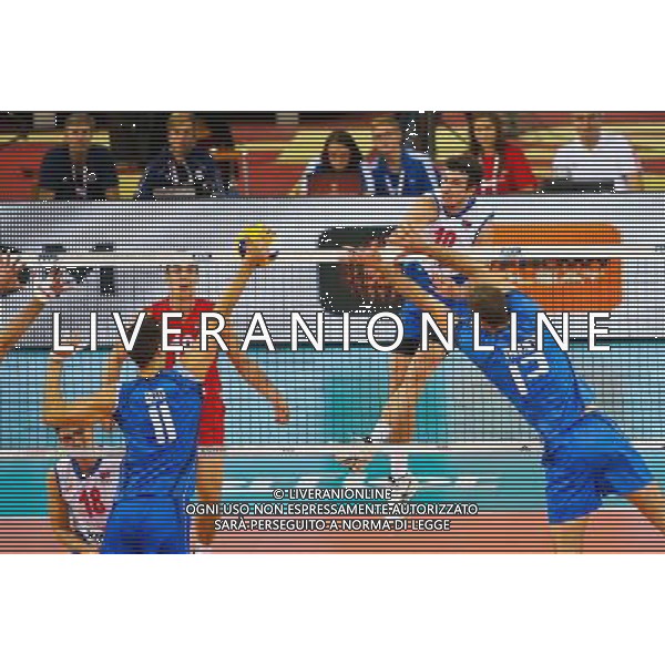 10.09.2014, Lodz , Siatkowka , Mistrzostwa Swiata 2014 , Serbia - Wlochy , FIVB Volleyball Men`s World Championship Poland 2014 , Serbia vs Italy , N Z Milos Nikic (SRB) , Simone Buti (ITA) , Dragan Travica (ITA) , FOT. Adam Jastrzebowski / newspix.pl --- Newspix.pl AG ALDO LIVERANI SAS ONLY ITALY *** Local Caption *** www.newspix.pl mail us: info@newspix.pl call us: 0048 022 23 22 222 --- Polish Picture Agency by Ringier Axel Springer Poland