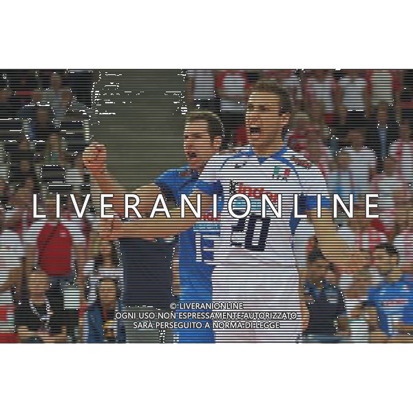 10.09.2014 LODZ , ATLAS ARENA , SIATKOWKA , SIATKA , MISTRZOSTWA SWIATA W SIATKOWCE MEZCZYZN 2014 , 2. FAZA TURNIEJU , GRUPA F ( VOLLEYBALL , FIVB MEN\'S VOLLEYBALL WORLD CHAMPIONSHIP 2014 , ROUND 2 , POLL F ) MECZ SERBIA - WLOCHY ( GAME SERBIA - ITALY ) NZ (L) DRAGAN TRAVICA , (P) MASSIMO COLACI RADOSC PO WYGRANEJ AKCJI FOTO JAKUB PIASECKI / CYFRASPORT / NEWSPIX.PL --- Newspix.pl AG ALDO LIVERANI SAS ONLY ITALY *** Local Caption *** www.newspix.pl mail us: info@newspix.pl call us: 0048 022 23 22 222 --- Polish Picture Agency by Ringier Axel Springer Poland