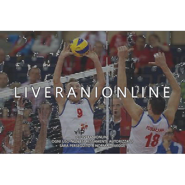 10.09.2014 LODZ , ATLAS ARENA , SIATKOWKA , SIATKA , MISTRZOSTWA SWIATA W SIATKOWCE MEZCZYZN 2014 , 2. FAZA TURNIEJU , GRUPA F ( VOLLEYBALL , FIVB MEN\'S VOLLEYBALL WORLD CHAMPIONSHIP 2014 , ROUND 2 , POLL F ) MECZ SERBIA - WLOCHY ( GAME SERBIA - ITALY ) NZ NIKOLA JOVOVIC , (P) MARKO PODRASCANIN FOTO JAKUB PIASECKI / CYFRASPORT / NEWSPIX.PL --- Newspix.pl AG ALDO LIVERANI SAS ONLY ITALY *** Local Caption *** www.newspix.pl mail us: info@newspix.pl call us: 0048 022 23 22 222 --- Polish Picture Agency by Ringier Axel Springer Poland
