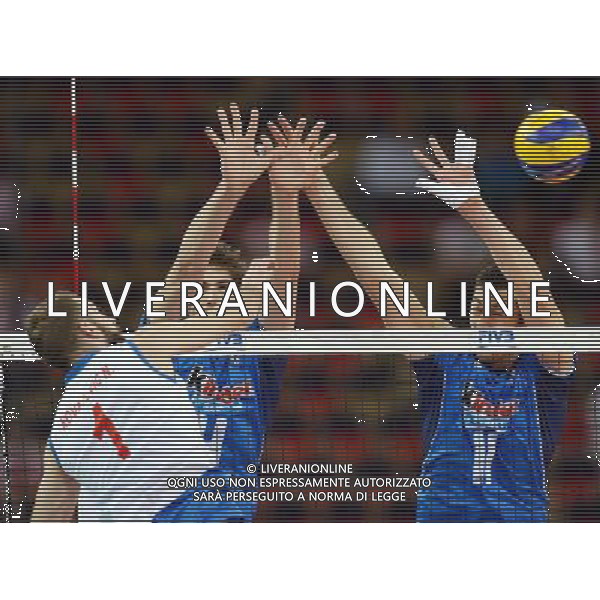 2014.09.10 LODZ FIVB VOLLEYBALL MEN\'S CHAMPIONSHIP POLAND 2014 SECOND ROUND POOL E SERBIA VS ITALY NIKOLA KOVACEVIC LUCA VETTORI SIMONE BUTI 2014.09.10 LODZ SIATKOWKA MEZCZYZN MISTRZOSTWA SWIATA POLSKA 2014 RUNDA DRUGA GRUPA E SERBIA - WLOCHY N/Z NIKOLA KOVACEVIC LUCA VETTORI SIMONE BUTI FOTO LUKASZ LASKOWSKI / PRESSFOCUS --- Newspix.pl AG ALDO LIVERANI SAS ONLY ITALY *** Local Caption *** www.newspix.pl mail us: info@newspix.pl call us: 0048 022 23 22 222 --- Polish Picture Agency by Ringier Axel Springer Poland