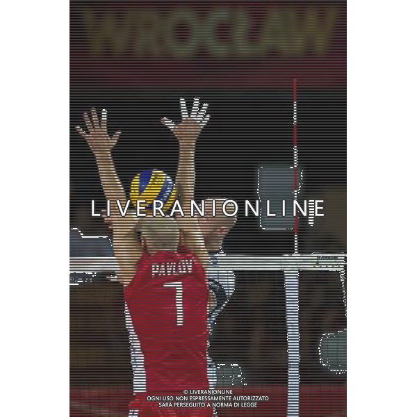 Polska Wroclaw 10 09 2014 Hala Stulecia ul. Wystawowa 1 Druga faza grupy F FIVB Mistrzostwa Swiata w pilce siatkowej mezczyzn Polska 2014 mecz pomiedzy Finlandia vs Rosja Na zdjeciu: Nikolay Pavlov russia #7 Antti Siltala finland #5 Fot: Sebastian Borowski / Newspix.pl Poland Wroclaw 10.09.2014 Century Hall st. Wystawowa 1 Second phase of group F FIVB World Championships in mens volleyball Poland 2014 game between Finland vs Russia On the picture: Nikolay Pavlov russia #7 Antti Siltala finland #5 Photo: Sebastian Borowski / Newspix.pl --- Newspix.pl AG ALDO LIVERANI SAS ONLY ITALY *** Local Caption *** www.newspix.pl mail us: info@newspix.pl call us: 0048 022 23 22 222 --- Polish Picture Agency by Ringier Axel Springer Poland
