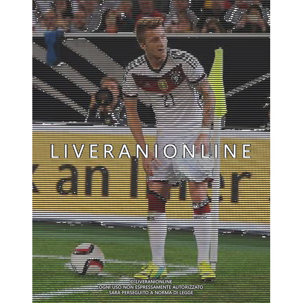 firo Fu§ball, Fussball, 03.09.2014 LŠnderspiel, Freundschaftsspiel, Testspiel Saison 2014/2015, Nati, Deutsche Nationalmannschaft Deutschland, GER - Argentinien, ARG 2:4 GER Marco Reus, Einzelaktion, Ecke, Eckball $worldrights Es gelten unsere AGB, einsehbar auf www.firosportphoto.de copyright by firo sportphoto: Coesfelder Str.207 48249 DŸlmen www.firosportphoto.de mail@firosportphoto.de (V o l k s b a n k B o c h u m - W i t t e n ) BLZ.: 430 601 29 Kt. Nr.: 341 117 100 Tel:Ê 02594 - 9916004 Fax:Ê02594 - 9916005 AG ALDO LIVERANI SAS ONLY ITALY