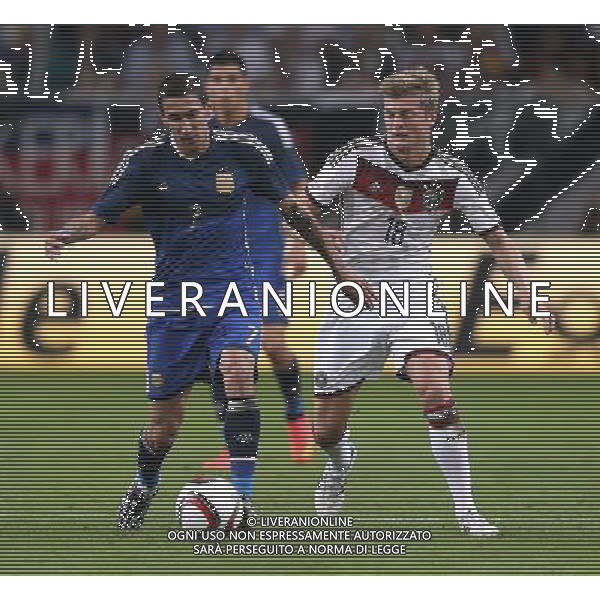 firo Fu§ball, Fussball, 03.09.2014 LŠnderspiel, Freundschaftsspiel, Testspiel Saison 2014/2015, Nati, Deutsche Nationalmannschaft Deutschland, GER - Argentinien, ARG 2:4 GER Toni Kroos, Zweikampf Duell, ARG çngel Di Mar’a Maria $worldrights Es gelten unsere AGB, einsehbar auf www.firosportphoto.de copyright by firo sportphoto: Coesfelder Str.207 48249 DŸlmen www.firosportphoto.de mail@firosportphoto.de (V o l k s b a n k B o c h u m - W i t t e n ) BLZ.: 430 601 29 Kt. Nr.: 341 117 100 Tel:Ê 02594 - 9916004 Fax:Ê02594 - 9916005 AG ALDO LIVERANI SAS ONLY ITALY