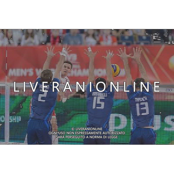 11.09.2014 - Lodz , Atlas Arena , siatkowka , Mistrzostwa Swiata 2014 , grupa E Polska (biale) - Wlochy (granatowe) , FIVB Men\'s World Championship , pool A Poland (white) - Italy (navy) N/Z Jiri Kovar , Mariusz Wlazly , Emanuele Birarelli , Dragan Travica Fot. Mariusz Palczynski / MPAimages.com / NEWSPIX.PL --- Newspix.pl AG ALDO LIVERANI SAS ONLY ITALY *** Local Caption *** www.newspix.pl mail us: info@newspix.pl call us: 0048 022 23 22 222 --- Polish Picture Agency by Ringier Axel Springer Poland