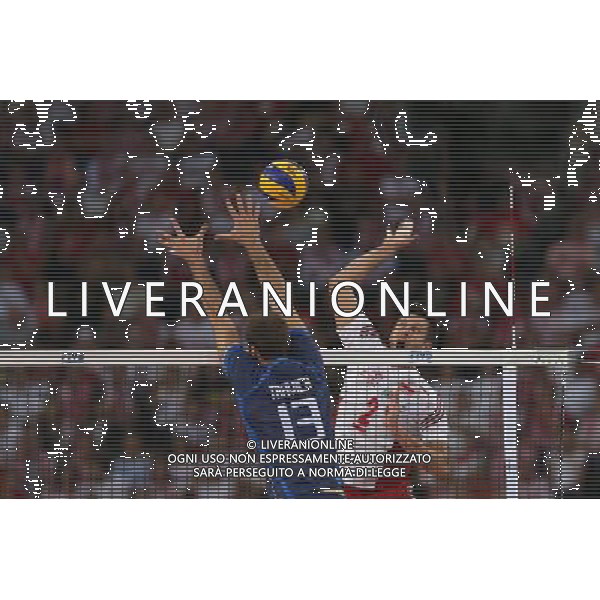 11.09.2014 LODZ , ATLAS ARENA , SIATKOWKA MEZCZYZN , MISTRZOSTWA SWIATA W SIATKOWCE MEZCZYZN 2014 , 2. FAZA TURNIEJU , GRUPA F (VOLLEYBALL , FIVB MEN\'S VOLLEYBALL WORLD CHAMPIONSHIP 2014 , ROUND 2 , POLL F ) MECZ POLSKA - WLOCHY ( GAME POLAND - ITALY) NZ DRAGDAN TRAVICA (L) MICHAL WINIARSKI (P) FOTO MATEUSZ TRZUSKOWSKI/CYFRASPORT / NEWSPIX.PL --- Newspix.pl AG ALDO LIVERANI SAS ONLY ITALY *** Local Caption *** www.newspix.pl mail us: info@newspix.pl call us: 0048 022 23 22 222 --- Polish Picture Agency by Ringier Axel Springer Poland