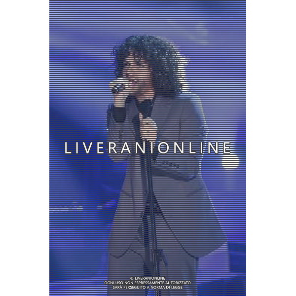 Roma - 12/09/2014 - Rai Studio Nomentano - Trasmissione TV \' Tale e Quale Show \' - nella foto: Valerio Scanu imita Francesco Renga / Ph. Fabrizio Corradetti - Ag. Aldo Liverani sas