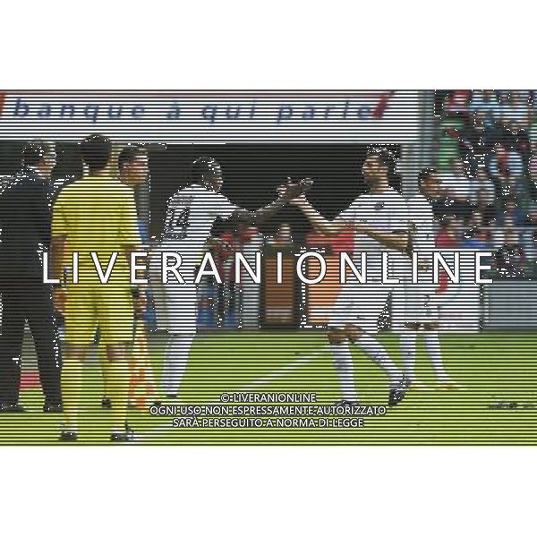 Blaise Matuidi / Sortie Thiago Motta - 13.09.2014 - Rennes / Paris Saint Germain - 5eme journee de Ligue 1 Photo : Fred Porcu / Icon Sport AG ALDO LIVERANI SAS ONLY ITALY
