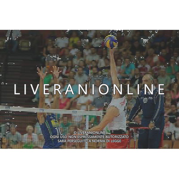 13.09.2014 - Katowice , Spodek , siatkowka , Mistrzostwa Swiata 2014 , grupa F Brazylia (niebieskie) - Kanada (biale) , FIVB Men\'s World Championship , pool F Brazil (blue) - Canada (white) N/Z Ricardo Lucarelli Santos , Gavin Schmitt Fot. Karol Bartnik / MPAimages.com / NEWSPIX.PL --- Newspix.pl AG ALDO LIVERANI SAS ONLY ITALY *** Local Caption *** www.newspix.pl mail us: info@newspix.pl call us: 0048 022 23 22 222 --- Polish Picture Agency by Ringier Axel Springer Poland