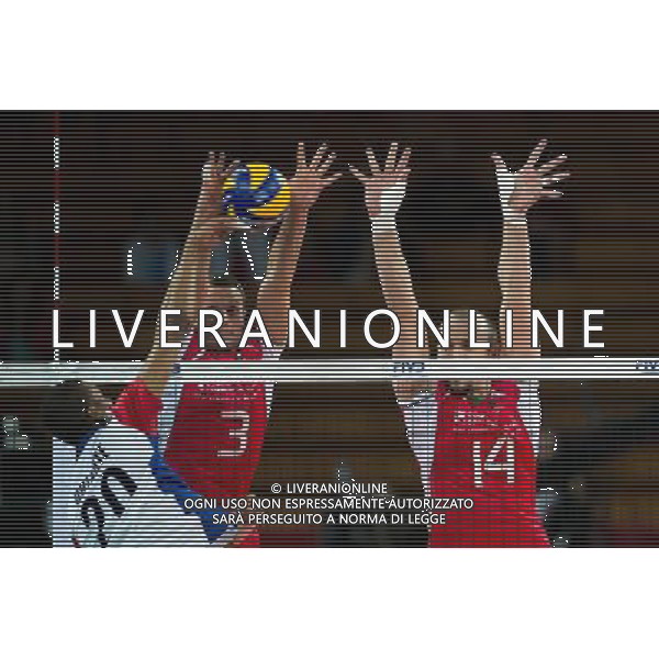 Polska Wroclaw 13 09 2014 Hala Stulecia ul. Wystawowa 1 Druga faza grupy F FIVB Mistrzostwa Swiata w pilce siatkowej mezczyzn Polska 2014 mecz pomiedzy Kuba vs Bulgaria Na zdjeciu: Osmany Santiago Uriarte Mestre cuba #20 Andrey Zhekov bulgaria #3 Teodor Todorov bulgaria #14 Fot: Sebastian Borowski / Newspix.pl Poland Wroclaw 13.09.2014 Century Hall st. Wystawowa 1 Second phase of group F FIVB World Championships in mens volleyball Poland 2014 game between Cuba vs Bulgaria On the picture: Osmany Santiago Uriarte Mestre cuba #20 Andrey Zhekov bulgaria #3 Teodor Todorov bulgaria #14 Photo: Sebastian Borowski / Newspix.pl --- Newspix.pl AG ALDO LIVERANI SAS ONLY ITALY *** Local Caption *** www.newspix.pl mail us: info@newspix.pl call us: 0048 022 23 22 222 --- Polish Picture Agency by Ringier Axel Springer Poland