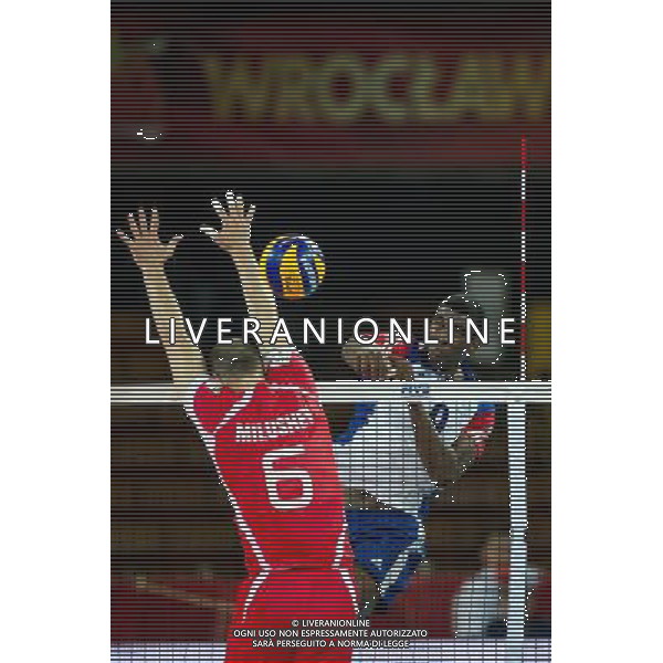 Polska Wroclaw 13 09 2014 Hala Stulecia ul. Wystawowa 1 Druga faza grupy F FIVB Mistrzostwa Swiata w pilce siatkowej mezczyzn Polska 2014 mecz pomiedzy Kuba vs Bulgaria Na zdjeciu: Danail Milushev bulgaria #6 Livan Osoria Rodriguez cuba #9 Fot: Sebastian Borowski / Newspix.pl Poland Wroclaw 13.09.2014 Century Hall st. Wystawowa 1 Second phase of group F FIVB World Championships in mens volleyball Poland 2014 game between Cuba vs Bulgaria On the picture: Danail Milushev bulgaria #6 Livan Osoria Rodriguez cuba #9 Photo: Sebastian Borowski / Newspix.pl --- Newspix.pl AG ALDO LIVERANI SAS ONLY ITALY *** Local Caption *** www.newspix.pl mail us: info@newspix.pl call us: 0048 022 23 22 222 --- Polish Picture Agency by Ringier Axel Springer Poland
