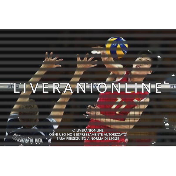 Polska Wroclaw 13 09 2014 Hala Stulecia ul. Wystawowa 1 Druga faza grupy F FIVB Mistrzostwa Swiata w pilce siatkowej mezczyzn Polska 2014 mecz pomiedzy Finlandia vs Chiny Na zdjeciu: Matti Oivanen finland #15 Xin Geng china #11 Fot: Sebastian Borowski / Newspix.pl Poland Wroclaw 13.09.2014 Century Hall st. Wystawowa 1 Second phase of group F FIVB World Championships in mens volleyball Poland 2014 game between Finland vs China On the picture: Matti Oivanen finland #15 Xin Geng china #11 Photo: Sebastian Borowski / Newspix.pl --- Newspix.pl AG ALDO LIVERANI SAS ONLY ITALY *** Local Caption *** www.newspix.pl mail us: info@newspix.pl call us: 0048 022 23 22 222 --- Polish Picture Agency by Ringier Axel Springer Poland