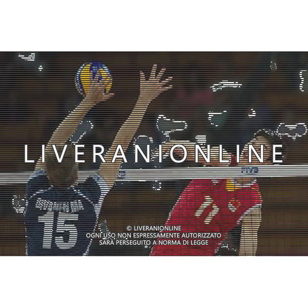 Polska Wroclaw 13 09 2014 Hala Stulecia ul. Wystawowa 1 Druga faza grupy F FIVB Mistrzostwa Swiata w pilce siatkowej mezczyzn Polska 2014 mecz pomiedzy Finlandia vs Chiny Na zdjeciu: Matti Oivanen finland #15 Xin Geng china #11 Fot: Sebastian Borowski / Newspix.pl Poland Wroclaw 13.09.2014 Century Hall st. Wystawowa 1 Second phase of group F FIVB World Championships in mens volleyball Poland 2014 game between Finland vs China On the picture: Matti Oivanen finland #15 Xin Geng china #11 Photo: Sebastian Borowski / Newspix.pl --- Newspix.pl AG ALDO LIVERANI SAS ONLY ITALY *** Local Caption *** www.newspix.pl mail us: info@newspix.pl call us: 0048 022 23 22 222 --- Polish Picture Agency by Ringier Axel Springer Poland