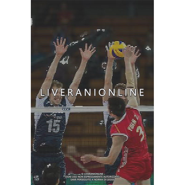 Polska Wroclaw 13 09 2014 Hala Stulecia ul. Wystawowa 1 Druga faza grupy F FIVB Mistrzostwa Swiata w pilce siatkowej mezczyzn Polska 2014 mecz pomiedzy Finlandia vs Chiny Na zdjeciu: Matti Oivanen finland #15 Mikko Oivanen finland #13 Zhi Yuan china #3 Fot: Sebastian Borowski / Newspix.pl Poland Wroclaw 13.09.2014 Century Hall st. Wystawowa 1 Second phase of group F FIVB World Championships in mens volleyball Poland 2014 game between Finland vs China On the picture: Matti Oivanen finland #15 Mikko Oivanen finland #13 Zhi Yuan china #3 Photo: Sebastian Borowski / Newspix.pl --- Newspix.pl AG ALDO LIVERANI SAS ONLY ITALY *** Local Caption *** www.newspix.pl mail us: info@newspix.pl call us: 0048 022 23 22 222 --- Polish Picture Agency by Ringier Axel Springer Poland