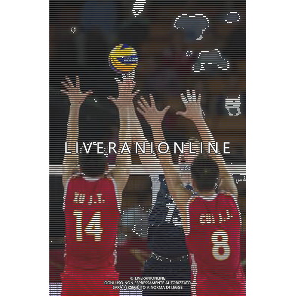 Polska Wroclaw 13 09 2014 Hala Stulecia ul. Wystawowa 1 Druga faza grupy F FIVB Mistrzostwa Swiata w pilce siatkowej mezczyzn Polska 2014 mecz pomiedzy Finlandia vs Chiny Na zdjeciu: Jingtao Xu china #14 Mikko Oivanen finland #13 Jianjun Cui china #8 Fot: Sebastian Borowski / Newspix.pl Poland Wroclaw 13.09.2014 Century Hall st. Wystawowa 1 Second phase of group F FIVB World Championships in mens volleyball Poland 2014 game between Finland vs China On the picture: Jingtao Xu china #14 Mikko Oivanen finland #13 Jianjun Cui china #8 Photo: Sebastian Borowski / Newspix.pl --- Newspix.pl AG ALDO LIVERANI SAS ONLY ITALY *** Local Caption *** www.newspix.pl mail us: info@newspix.pl call us: 0048 022 23 22 222 --- Polish Picture Agency by Ringier Axel Springer Poland