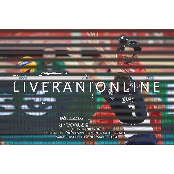 13.09.2014 - Lodz , Atlas Arena , siatkowka , Mistrzostwa Swiata 2014 , grupa E Polska (granatowe) - Iran (czerwone) , FIVB Men\'s World Championship , pool E Poland (navy) - Iran (red) N/Z Adel Gholami , Karol Klos Fot. Mariusz Palczynski / MPAimages.com / NEWSPIX.PL --- Newspix.pl AG ALDO LIVERANI SAS ONLY ITALY *** Local Caption *** www.newspix.pl mail us: info@newspix.pl call us: 0048 022 23 22 222 --- Polish Picture Agency by Ringier Axel Springer Poland