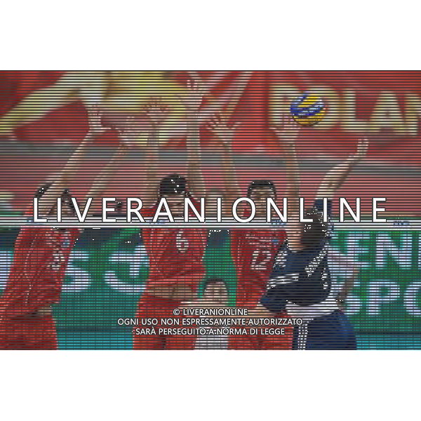 13.09.2014 - Lodz , Atlas Arena , siatkowka , Mistrzostwa Swiata 2014 , grupa E Polska (granatowe) - Iran (czerwone) , FIVB Men\'s World Championship , pool E Poland (navy) - Iran (red) N/Z Amir Ghafour , Mousavi Eraghi Seyed Mohammad , Mojtaba Mirzajanpour , Dawid Konarski Fot. Mariusz Palczynski / MPAimages.com / NEWSPIX.PL --- Newspix.pl AG ALDO LIVERANI SAS ONLY ITALY *** Local Caption *** www.newspix.pl mail us: info@newspix.pl call us: 0048 022 23 22 222 --- Polish Picture Agency by Ringier Axel Springer Poland