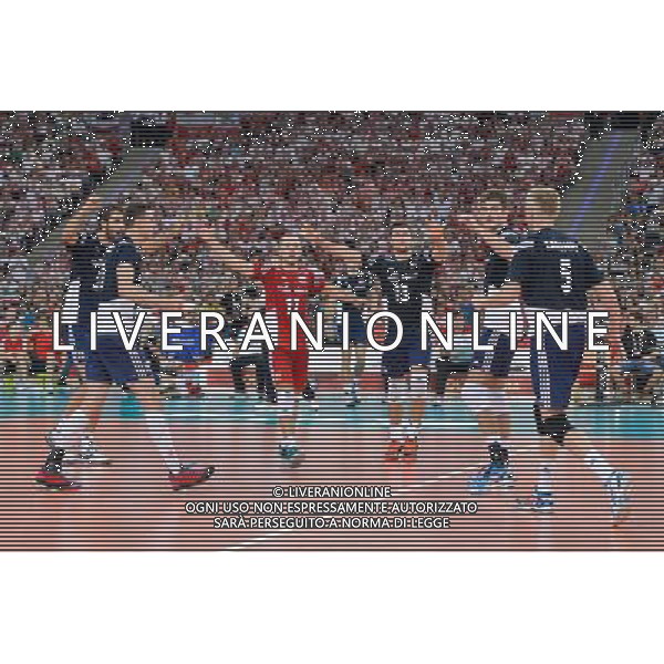 13.09.2014 - Lodz , Atlas Arena , siatkowka , Mistrzostwa Swiata 2014 , grupa E Polska (granatowe) - Iran (czerwone) , FIVB Men\'s World Championship , pool E Poland (navy) - Iran (red) N/Z Mateusz Mika , Mariusz Wlazly , Pawel Zatorski , Michal Kubiak , Karol Klos , Pawel Zagumny Fot. Mariusz Palczynski / MPAimages.com / NEWSPIX.PL --- Newspix.pl AG ALDO LIVERANI SAS ONLY ITALY *** Local Caption *** www.newspix.pl mail us: info@newspix.pl call us: 0048 022 23 22 222 --- Polish Picture Agency by Ringier Axel Springer Poland