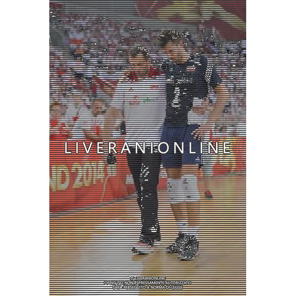 13.09.2014 - Lodz , Atlas Arena , siatkowka , Mistrzostwa Swiata 2014 , grupa E Polska (granatowe) - Iran (czerwone) , FIVB Men\'s World Championship , pool E Poland (navy) - Iran (red) N/Z Kontuzja Michal Winiarski Fot. Mariusz Palczynski / MPAimages.com / NEWSPIX.PL --- Newspix.pl AG ALDO LIVERANI SAS ONLY ITALY *** Local Caption *** www.newspix.pl mail us: info@newspix.pl call us: 0048 022 23 22 222 --- Polish Picture Agency by Ringier Axel Springer Poland
