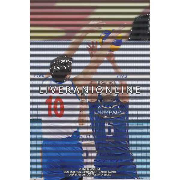 13.09.2014 - Lodz , Atlas Arena , siatkowka , Mistrzostwa Swiata 2014 , grupa E Serbia (biale) - Francja (granatowe) , FIVB Men\'s World Championship , pool E Serbia (white) - France (navy) N/Z Milos Nikic , Benjamin Toniutti Fot. Mariusz Palczynski / MPAimages.com / NEWSPIX.PL --- Newspix.pl AG ALDO LIVERANI SAS ONLY ITALY *** Local Caption *** www.newspix.pl mail us: info@newspix.pl call us: 0048 022 23 22 222 --- Polish Picture Agency by Ringier Axel Springer Poland