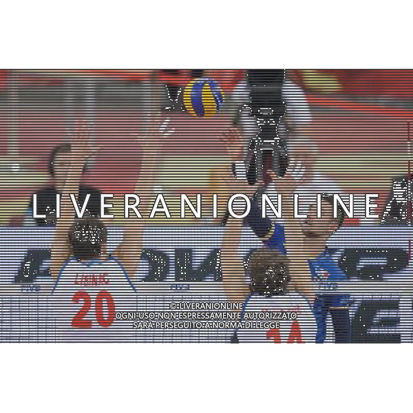 13.09.2014 - Lodz , Atlas Arena , siatkowka , Mistrzostwa Swiata 2014 , grupa E Serbia (biale) - Francja (granatowe) , FIVB Men\'s World Championship , pool E Serbia (white) - France (navy) N/Z Srecko Lisinac , Aleksandar Atanasijevic , Kevin Tillie Fot. Mariusz Palczynski / MPAimages.com / NEWSPIX.PL --- Newspix.pl AG ALDO LIVERANI SAS ONLY ITALY *** Local Caption *** www.newspix.pl mail us: info@newspix.pl call us: 0048 022 23 22 222 --- Polish Picture Agency by Ringier Axel Springer Poland