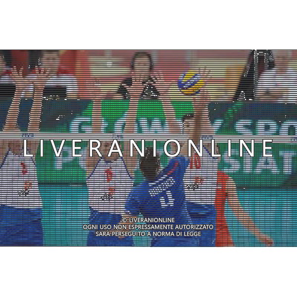 13.09.2014 - Lodz , Atlas Arena , siatkowka , Mistrzostwa Swiata 2014 , grupa E Serbia (biale) - Francja (granatowe) , FIVB Men\'s World Championship , pool E Serbia (white) - France (navy) N/Z Nikola Jovovic , Marko Podrascanin , Antonin Rouzier , Milos Nikic Fot. Mariusz Palczynski / MPAimages.com / NEWSPIX.PL --- Newspix.pl AG ALDO LIVERANI SAS ONLY ITALY *** Local Caption *** www.newspix.pl mail us: info@newspix.pl call us: 0048 022 23 22 222 --- Polish Picture Agency by Ringier Axel Springer Poland
