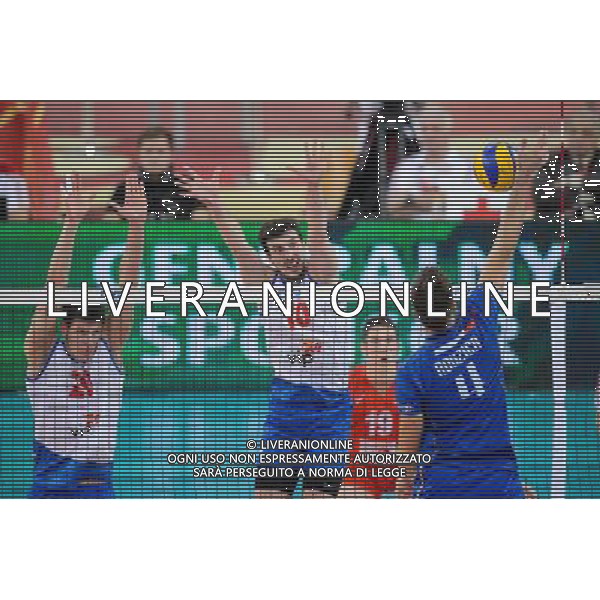 13.09.2014 - Lodz , Atlas Arena , siatkowka , Mistrzostwa Swiata 2014 , grupa E Serbia (biale) - Francja (granatowe) , FIVB Men\'s World Championship , pool E Serbia (white) - France (navy) N/Z Srecko Lisinac , Milos Nikic , Antonin Rouzier Fot. Mariusz Palczynski / MPAimages.com / NEWSPIX.PL --- Newspix.pl AG ALDO LIVERANI SAS ONLY ITALY *** Local Caption *** www.newspix.pl mail us: info@newspix.pl call us: 0048 022 23 22 222 --- Polish Picture Agency by Ringier Axel Springer Poland