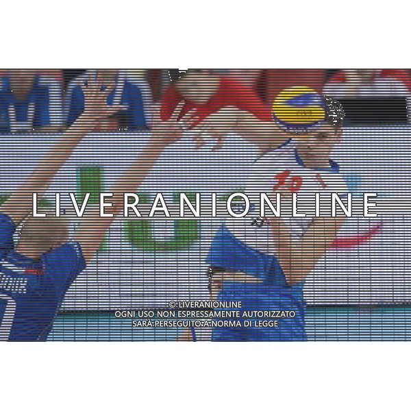 13.09.2014 - Lodz , Atlas Arena , siatkowka , Mistrzostwa Swiata 2014 , grupa E Serbia (biale) - Francja (granatowe) , FIVB Men\'s World Championship , pool E Serbia (white) - France (navy) N/Z Kevin Le Roux , Marko Podrascanin Fot. Mariusz Palczynski / MPAimages.com / NEWSPIX.PL --- Newspix.pl AG ALDO LIVERANI SAS ONLY ITALY *** Local Caption *** www.newspix.pl mail us: info@newspix.pl call us: 0048 022 23 22 222 --- Polish Picture Agency by Ringier Axel Springer Poland