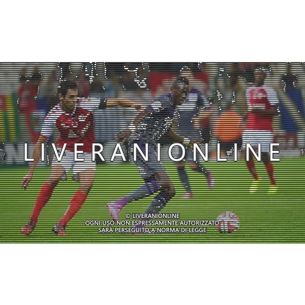 Issiaga SYLLA / Aissa MANDI - 13.09.2014 - Reims / Toulouse - 5eme journee de Ligue 1 Photo : Dave Winter / Icon Sport AG ALDO LIVERANI SAS ONLY ITALY