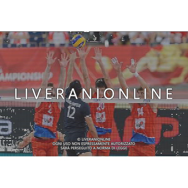 14.09.2014 - Lodz , Atlas Arena , siatkowka , Mistrzostwa Swiata 2014 , grupa E Serbia (czerwone) - Iran (czarne) , FIVB Men\'s World Championship , pool E Serbia (red) - Iran (black) N/Z Nikola Kovacevic , Mojtaba Mirzajanpour , Srecko Lisinac , Aleksandar Atanasijevic Fot. Mariusz Palczynski / MPAimages.com / NEWSPIX.PL --- Newspix.pl AG ALDO LIVERANI SAS ONLY ITALY *** Local Caption *** www.newspix.pl mail us: info@newspix.pl call us: 0048 022 23 22 222 --- Polish Picture Agency by Ringier Axel Springer Poland