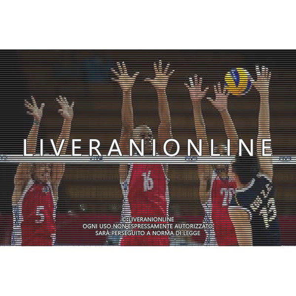 Polska Wroclaw 14 09 2014 Hala Stulecia ul. Wystawowa 1 Druga faza grupy F FIVB Mistrzostwa Swiata w pilce siatkowej mezczyzn Polska 2014 mecz pomiedzy Kuba vs Chiny Na zdjeciu: Leandro Macias Infante cuba #5 Isbel Mesa Sandoval cuba #16 Osmany Santiago Uriarte Mestre cuba #20 Zhichao Kou 1china #13 Fot: Sebastian Borowski / Newspix.pl Poland Wroclaw 14.09.2014 Century Hall st. Wystawowa 1 Second phase of group F FIVB World Championships in mens volleyball Poland 2014 game between Cuba vs China On the picture: Leandro Macias Infante cuba #5 Isbel Mesa Sandoval cuba #16 Osmany Santiago Uriarte Mestre cuba #20 Zhichao Kou 1china #13 Photo: Sebastian Borowski / Newspix.pl --- Newspix.pl /Agenzia Aldo Liverani sas - ITALY ONLY - Cuba vs Cina Campionati Mondiali Volley maschile FIVB pallavolo Polonia 2014 *** Local Caption *** www.newspix.pl mail us: info@newspix.pl call us: 0048 022 23 22 222 --- Polish Picture Agency by Ringier Axel Springer Poland
