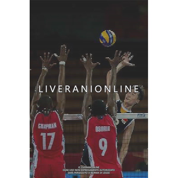 Polska Wroclaw 14 09 2014 Hala Stulecia ul. Wystawowa 1 Druga faza grupy F FIVB Mistrzostwa Swiata w pilce siatkowej mezczyzn Polska 2014 mecz pomiedzy Kuba vs Chiny Na zdjeciu: Felix Emilio Chapman Pineiro cuba #17 Livan Osoria Rodriguez cuba #9 Daoshuai Ji china #18 Fot: Sebastian Borowski / Newspix.pl Poland Wroclaw 14.09.2014 Century Hall st. Wystawowa 1 Second phase of group F FIVB World Championships in mens volleyball Poland 2014 game between Cuba vs China On the picture: Felix Emilio Chapman Pineiro cuba #17 Livan Osoria Rodriguez cuba #9 Daoshuai Ji china #18 Photo: Sebastian Borowski / Newspix.pl --- Newspix.pl /Agenzia Aldo Liverani sas - ITALY ONLY - Cuba vs Cina Campionati Mondiali Volley maschile FIVB pallavolo Polonia 2014 *** Local Caption *** www.newspix.pl mail us: info@newspix.pl call us: 0048 022 23 22 222 --- Polish Picture Agency by Ringier Axel Springer Poland