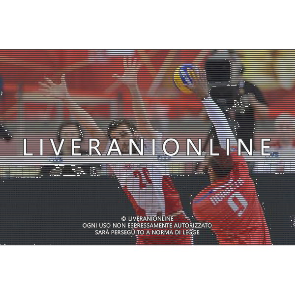 14.09.2014 - Lodz , Atlas Arena , siatkowka , Mistrzostwa Swiata 2014 , grupa E Polska (biale) - Francja (czerwone) , FIVB Men\'s World Championship , pool E Poland (white) - France (red) N/Z Mateusz Mika , Earvin Ngapeth Fot. Mariusz Palczynski / MPAimages.com / NEWSPIX.PL --- Newspix.pl /Agenzia Aldo Liverani sas - ITALY ONLY - Polonia - Francia Campionati Mondiali Volley maschile FIVB pallavolo Polonia 2014 *** Local Caption *** www.newspix.pl mail us: info@newspix.pl call us: 0048 022 23 22 222 --- Polish Picture Agency by Ringier Axel Springer Poland
