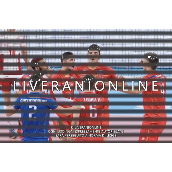 14.09.2014 - Lodz , Atlas Arena , siatkowka , Mistrzostwa Swiata 2014 , grupa E Polska (biale) - Francja (czerwone) , FIVB Men\'s World Championship , pool E Poland (white) - France (red) N/Z Jenia Grebennikov , Earvin Ngapeth , Kevin Tillie , Benjamin Toniutti , Nicolas Le Goff , Antonin Rouzier Fot. Mariusz Palczynski / MPAimages.com / NEWSPIX.PL --- Newspix.pl /Agenzia Aldo Liverani sas - ITALY ONLY - Polonia - Francia Campionati Mondiali Volley maschile FIVB pallavolo Polonia 2014 *** Local Caption *** www.newspix.pl mail us: info@newspix.pl call us: 0048 022 23 22 222 --- Polish Picture Agency by Ringier Axel Springer Poland