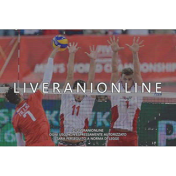 14.09.2014 - Lodz , Atlas Arena , siatkowka , Mistrzostwa Swiata 2014 , grupa E Polska (biale) - Francja (czerwone) , FIVB Men\'s World Championship , pool E Poland (white) - France (red) N/Z Kevin Tillie , Fabian Drzyzga , Piotr Nowakowski Fot. Mariusz Palczynski / MPAimages.com / NEWSPIX.PL --- Newspix.pl /Agenzia Aldo Liverani sas - ITALY ONLY - Polonia - Francia Campionati Mondiali Volley maschile FIVB pallavolo Polonia 2014 *** Local Caption *** www.newspix.pl mail us: info@newspix.pl call us: 0048 022 23 22 222 --- Polish Picture Agency by Ringier Axel Springer Poland
