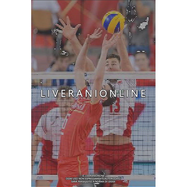 14.09.2014 - Lodz , Atlas Arena , siatkowka , Mistrzostwa Swiata 2014 , grupa E Polska (biale) - Francja (czerwone) , FIVB Men\'s World Championship , pool E Poland (white) - France (red) N/Z Benjamin Toniutti , Michal Kubiak Fot. Mariusz Palczynski / MPAimages.com / NEWSPIX.PL --- Newspix.pl /Agenzia Aldo Liverani sas - ITALY ONLY - Polonia - Francia Campionati Mondiali Volley maschile FIVB pallavolo Polonia 2014 *** Local Caption *** www.newspix.pl mail us: info@newspix.pl call us: 0048 022 23 22 222 --- Polish Picture Agency by Ringier Axel Springer Poland